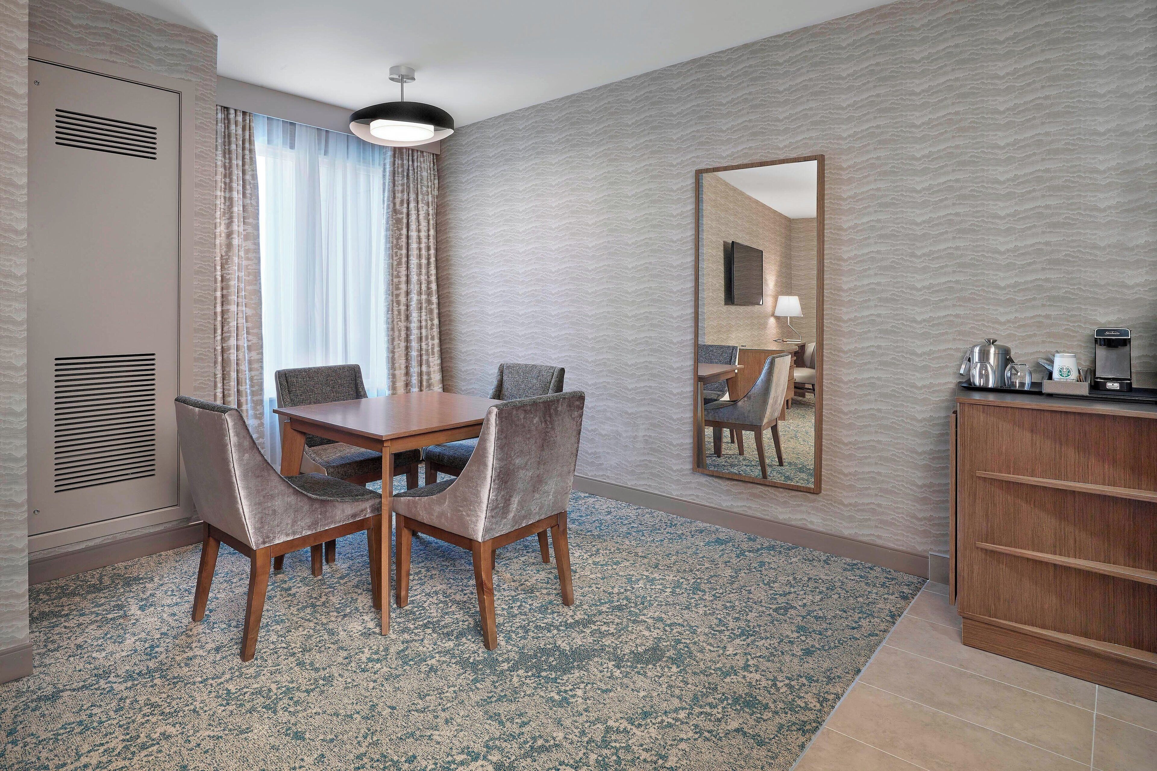 Deluxe-Zimmer, 1 King-Bett | Wohnbereich