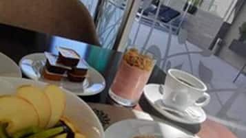 Petit déjeuner buffet compris tous les jours