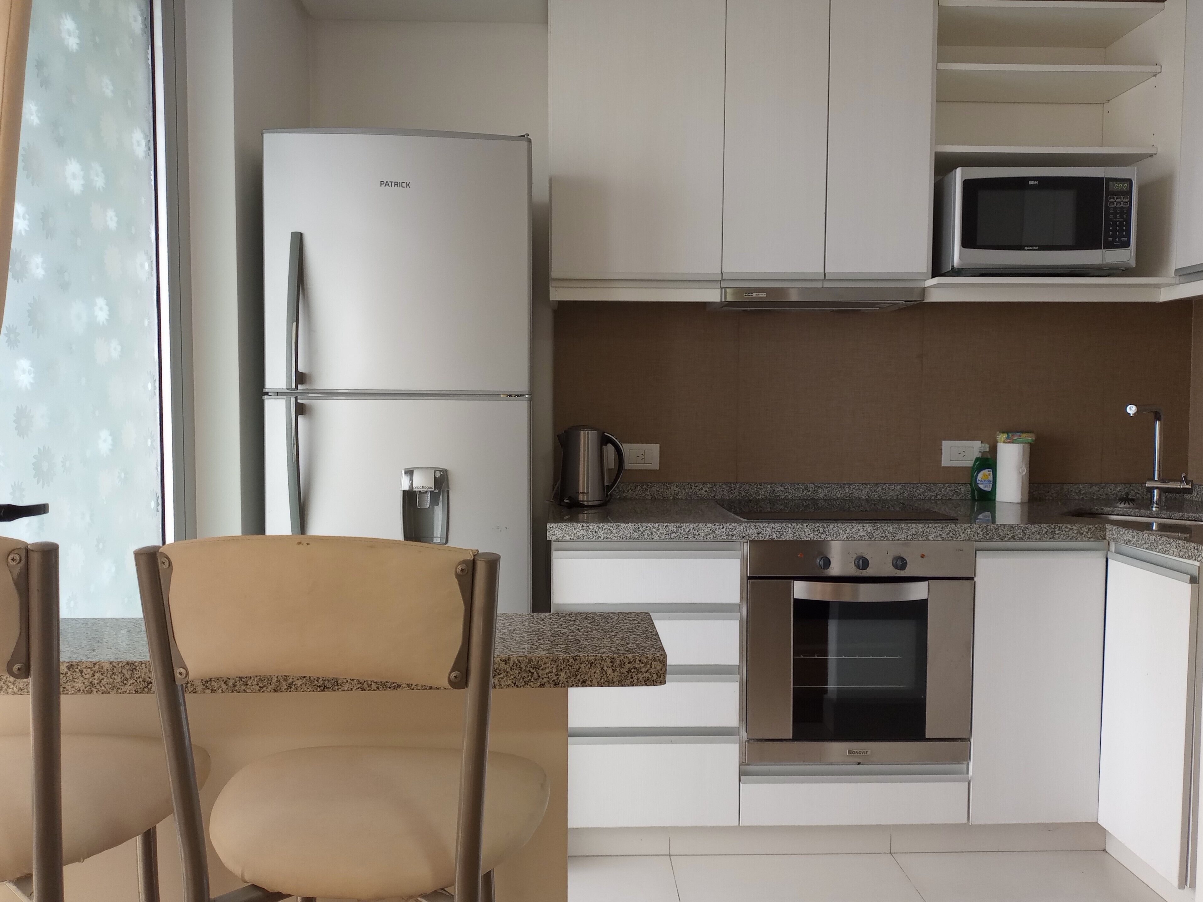 classic studio | private kitchen