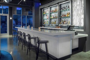 Bar (on property) - Aloft by Marriott Gainesville University Area (Gainesville)