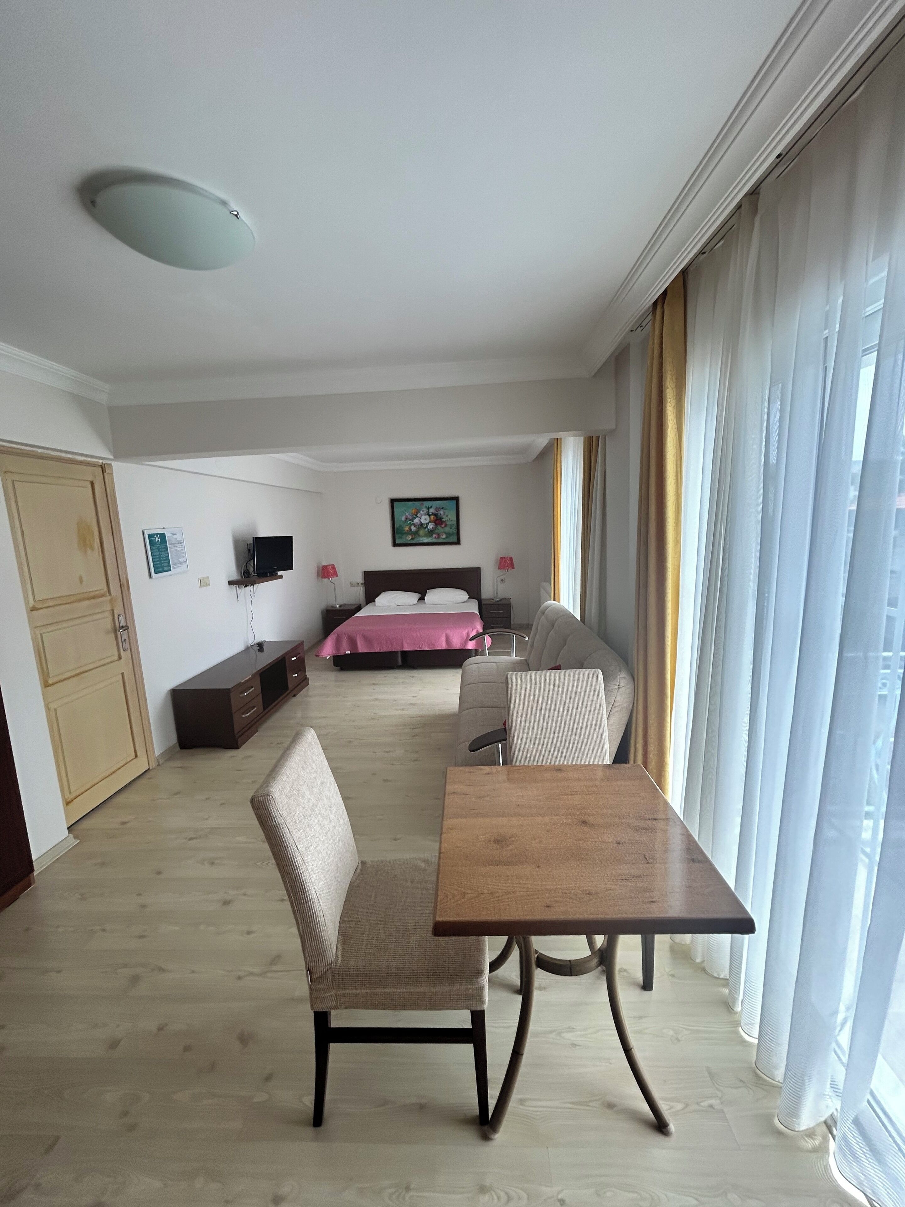 suite oda | 1 bedroom, minibar, individually decorated, desk
