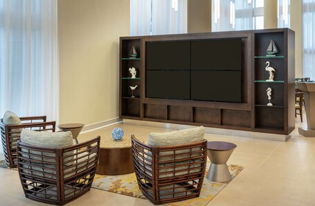 DoubleTree by Hilton Miami Doral, FL - Image 17