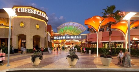 DoubleTree by Hilton Miami Doral, FL - Image 13