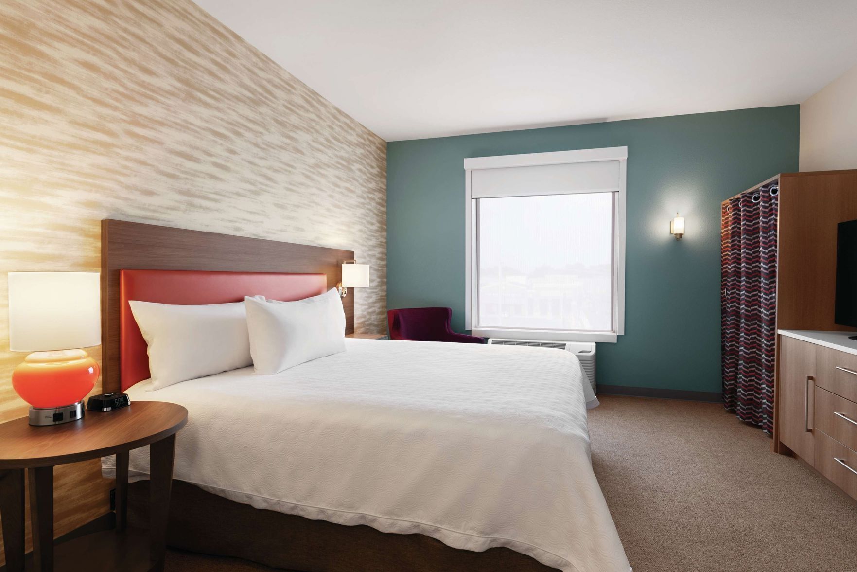 In-room safe, desk, laptop workspace, free WiFi