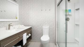 Dusche im Bad