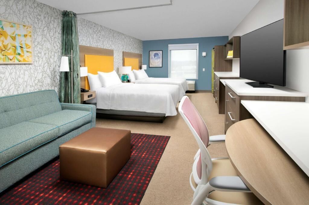 Blackout curtains, free cots/infant beds, free WiFi, bed sheets