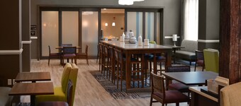 Hampton Inn & Suites Philadelphia/Media