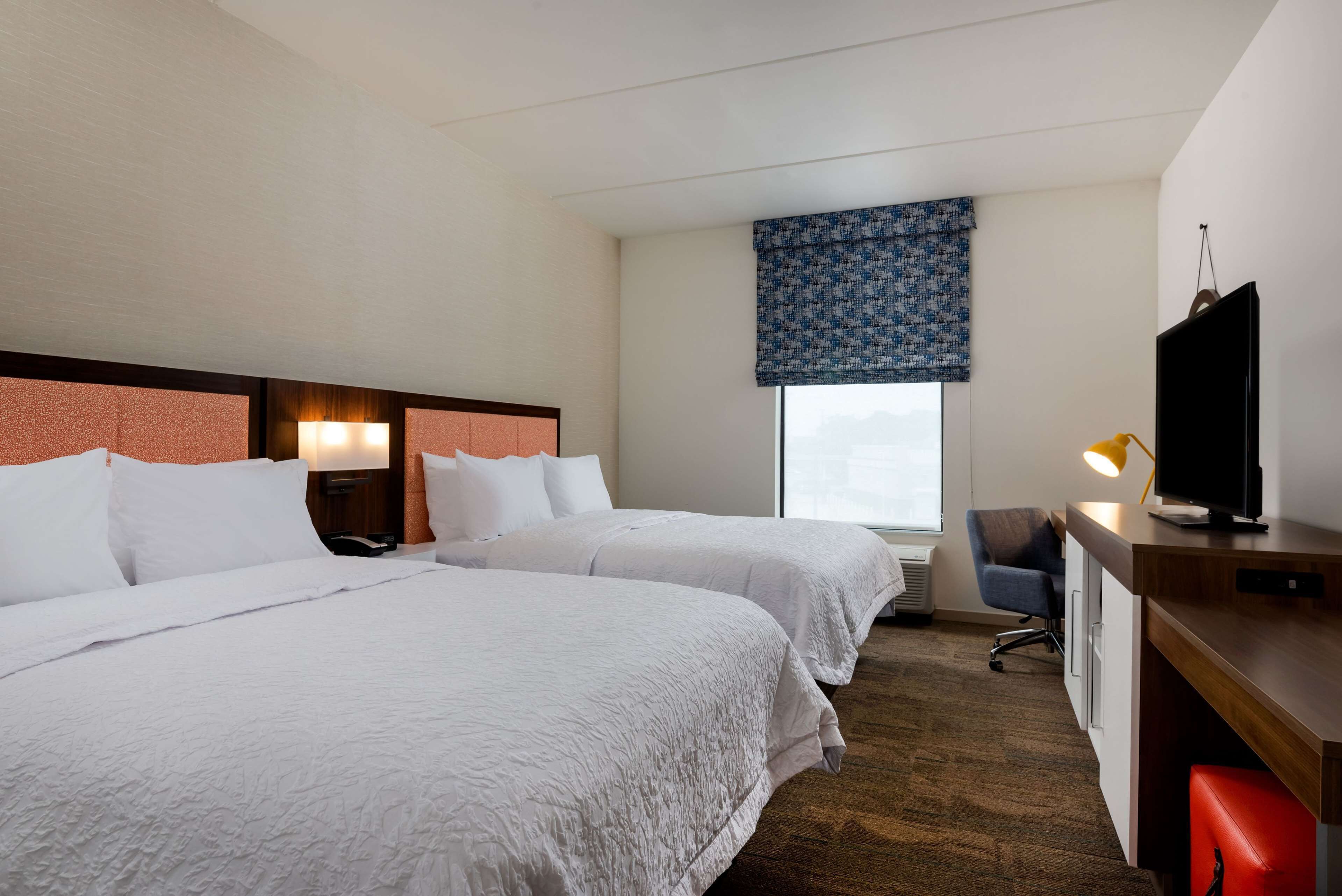 in-room safe, desk, laptop workspace, blackout curtains