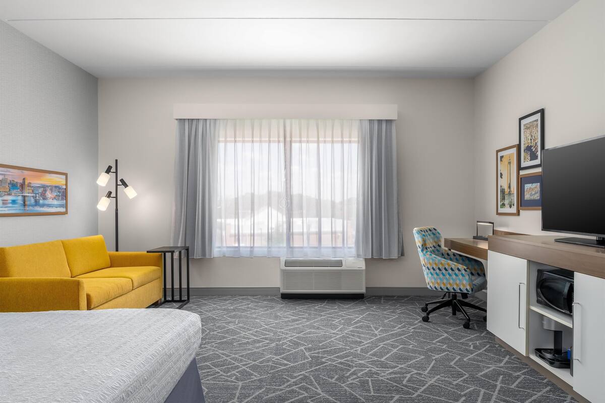 In-room safe, desk, laptop workspace, blackout curtains