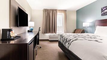 Standard Room, 1 King Bed, Non Smoking | Desk, iron/ironing board, free WiFi, bed sheets