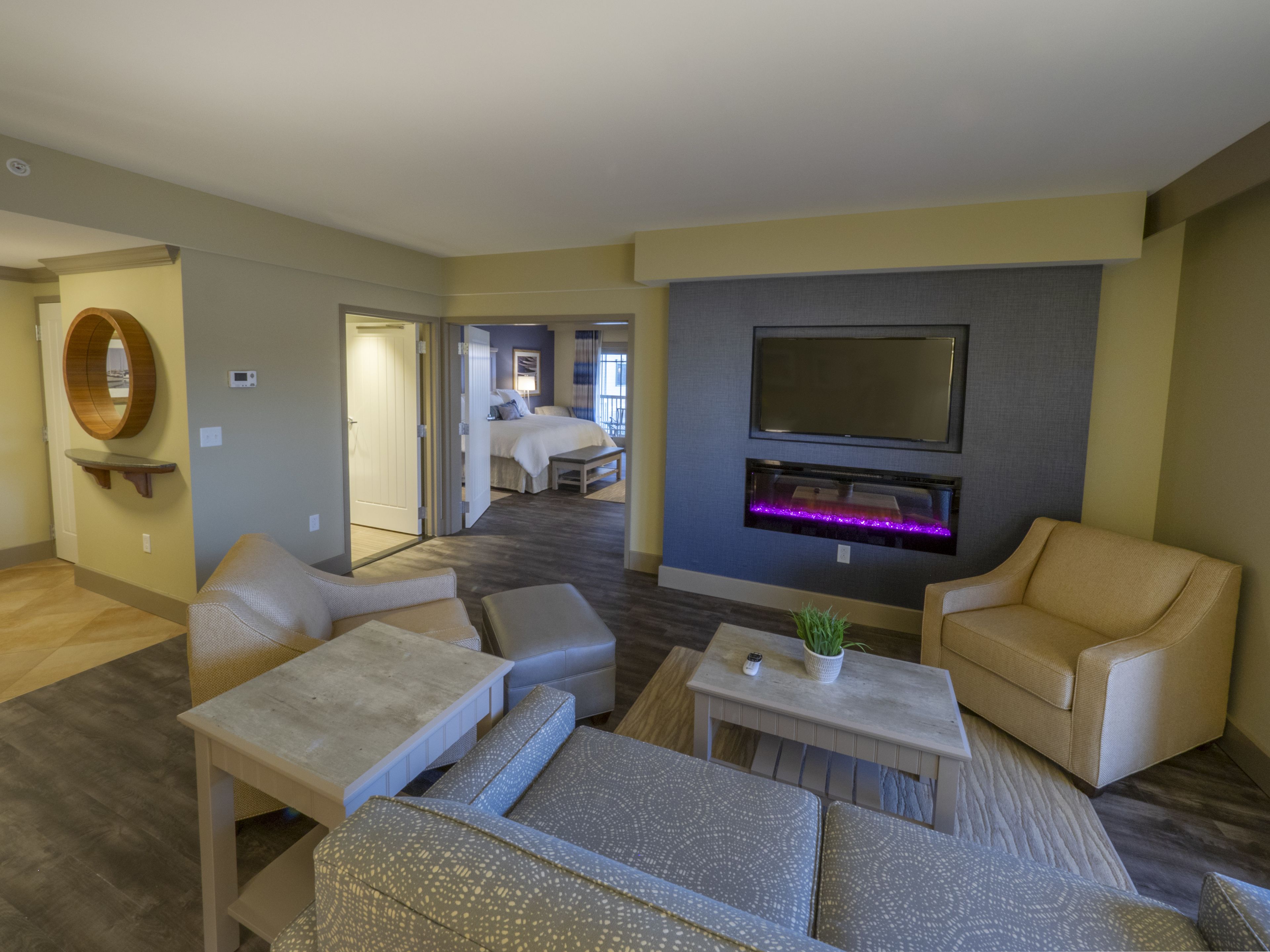 egyptian cotton sheets, premium bedding, in-room safe