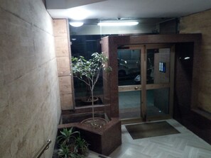 Property entrance - Dante091 (Palermo)