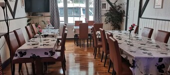 Swan Inn, Heathrow Airport