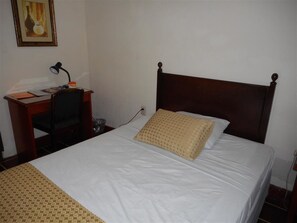 Classic Single Room, 1 Single Bed, Non Smoking | Desk, free WiFi - Hotel Serena (San Salvador)
