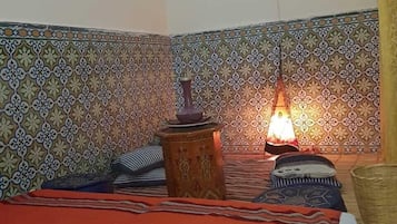 Chambre Double ou avec lits jumeaux | Chambres insonorisées, Wi-Fi gratuit, draps fournis