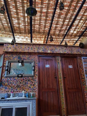 淋浴设施、毛巾