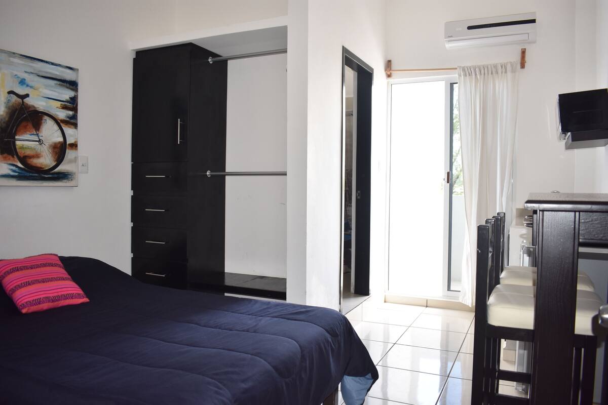 Executive Room, 1 Double Bed, Refrigerator & Microwave, River View