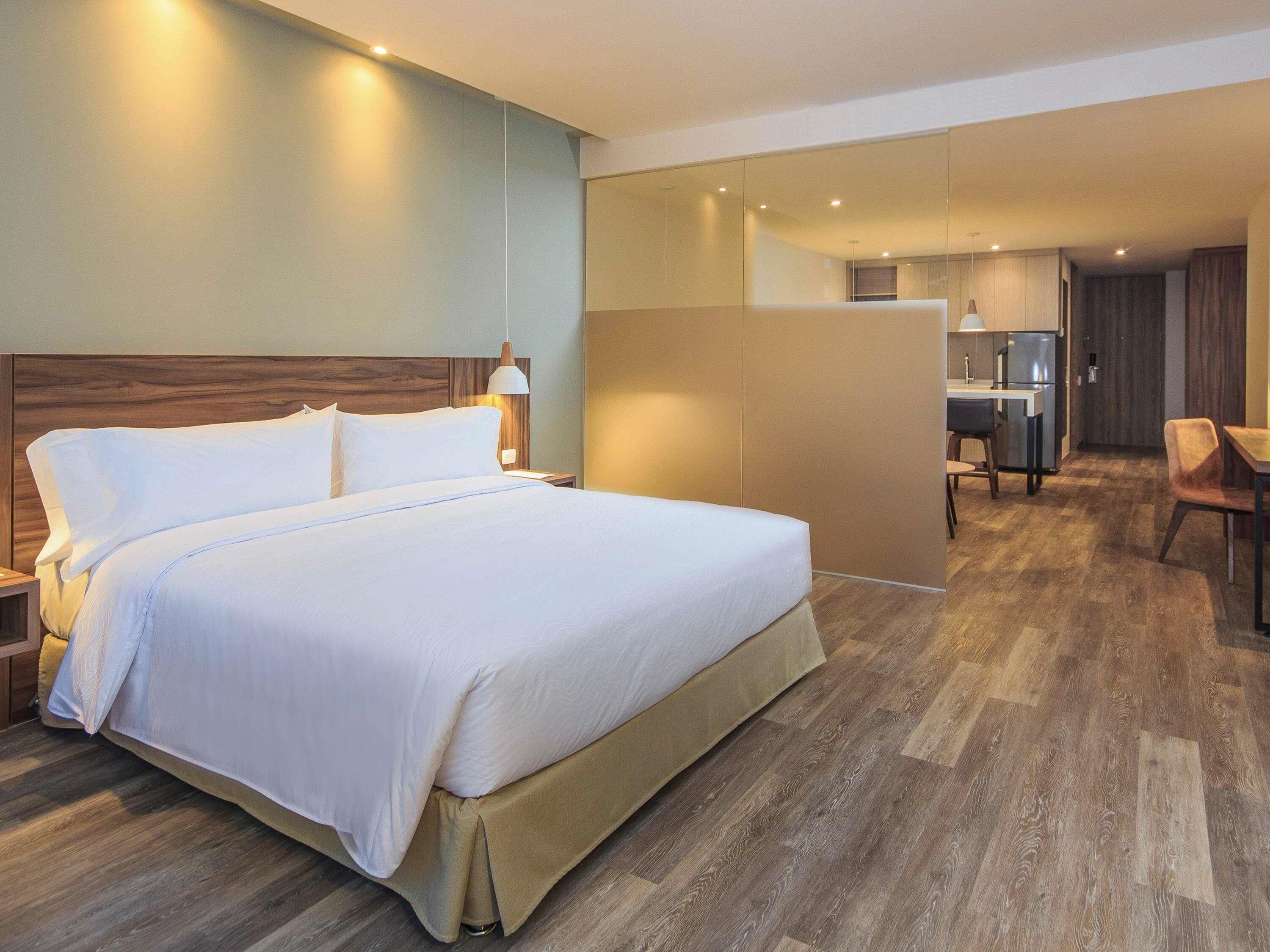 Superior Suite, 1 Queen Bed with Sofa bed | Hypo-allergenic bedding, minibar, in-room safe, desk