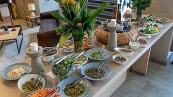 Daily buffet breakfast for a fee