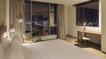 Minibar, in-room safe, desk, laptop workspace