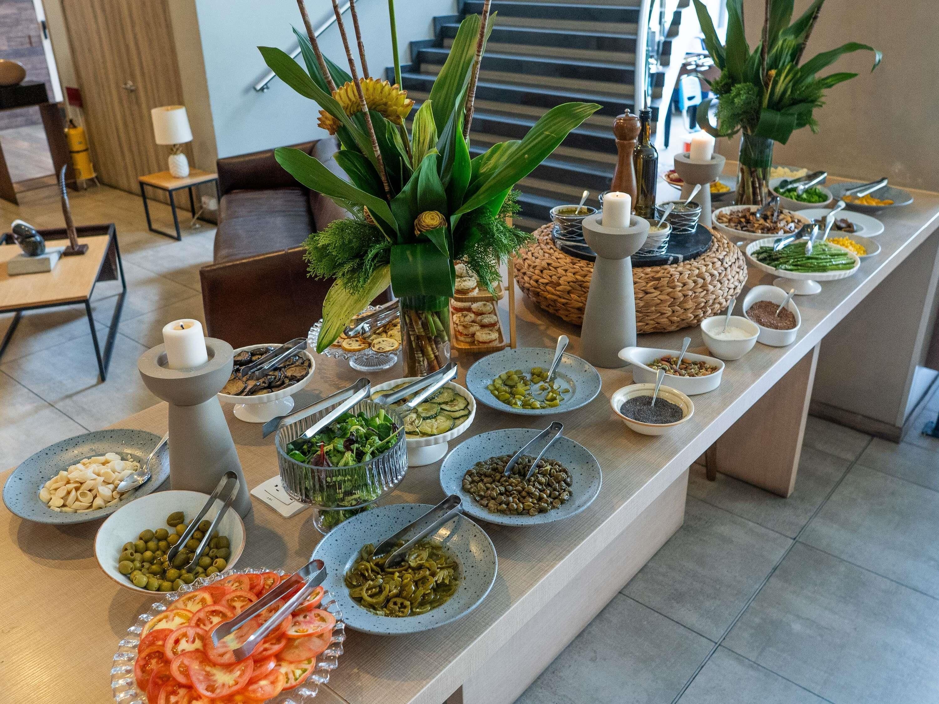 Petit déjeuner buffet (52313 COP par personne)