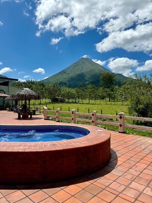 Outdoor pool - Hotel La Pradera del Arenal (La Fortuna)