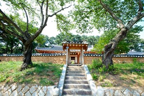 Property entrance - Wolamjae (Gyeongju)