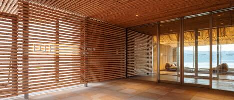 Majoituspaikan sisäänkäynti