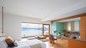 雙床房, 湖景 | 高級寢具、羽絨被、舒適加層、客房內保險箱