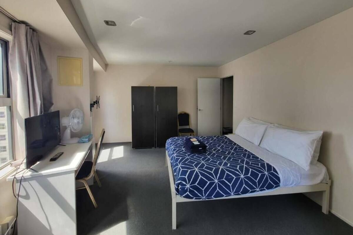 Estudio, 1 cama doble | Escritorio, wifi, ropa de cama