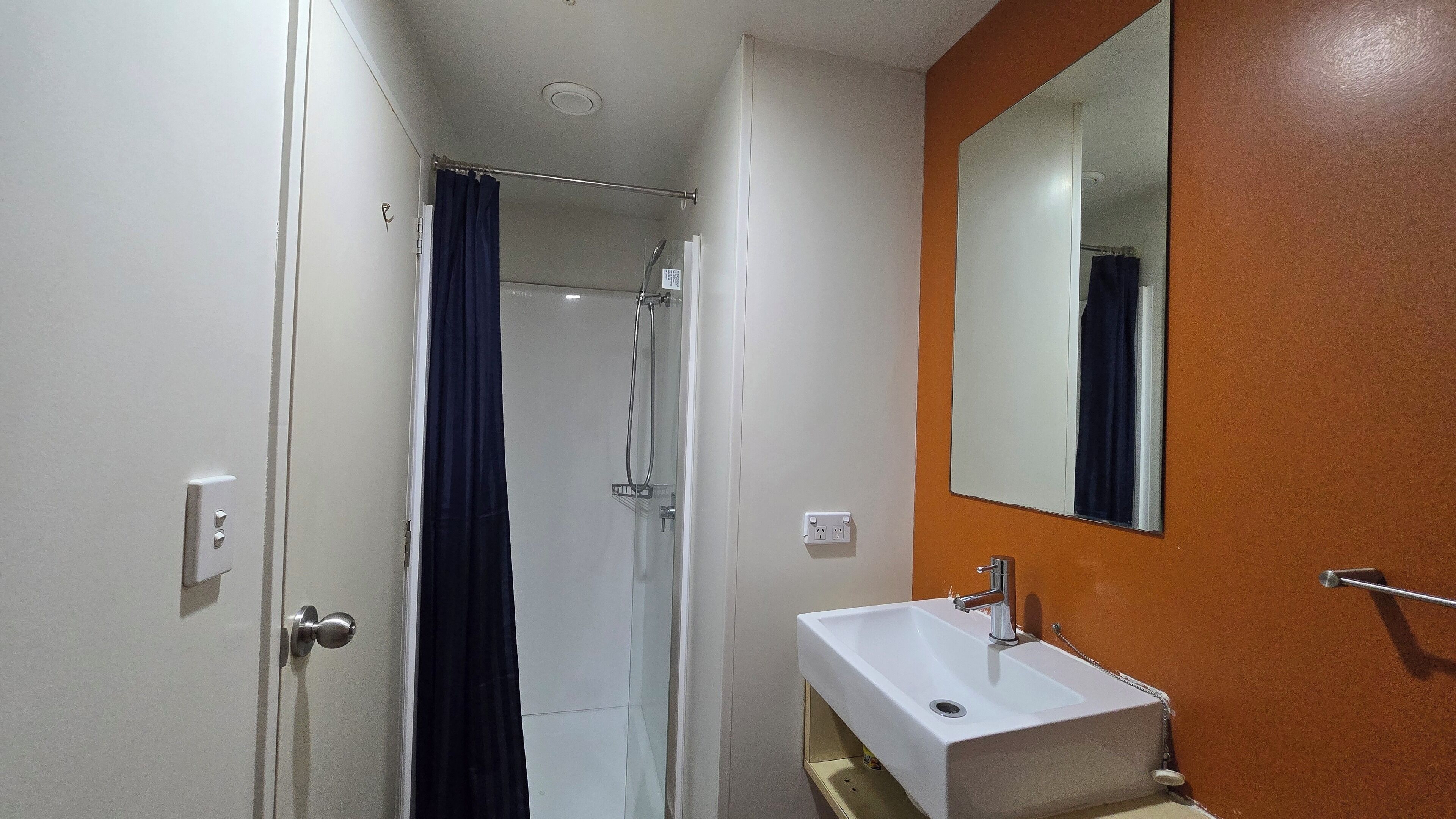 Foto - Empire Apartments