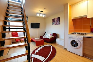 Duplex (C) | Living room