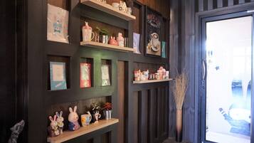 Coffee shop
