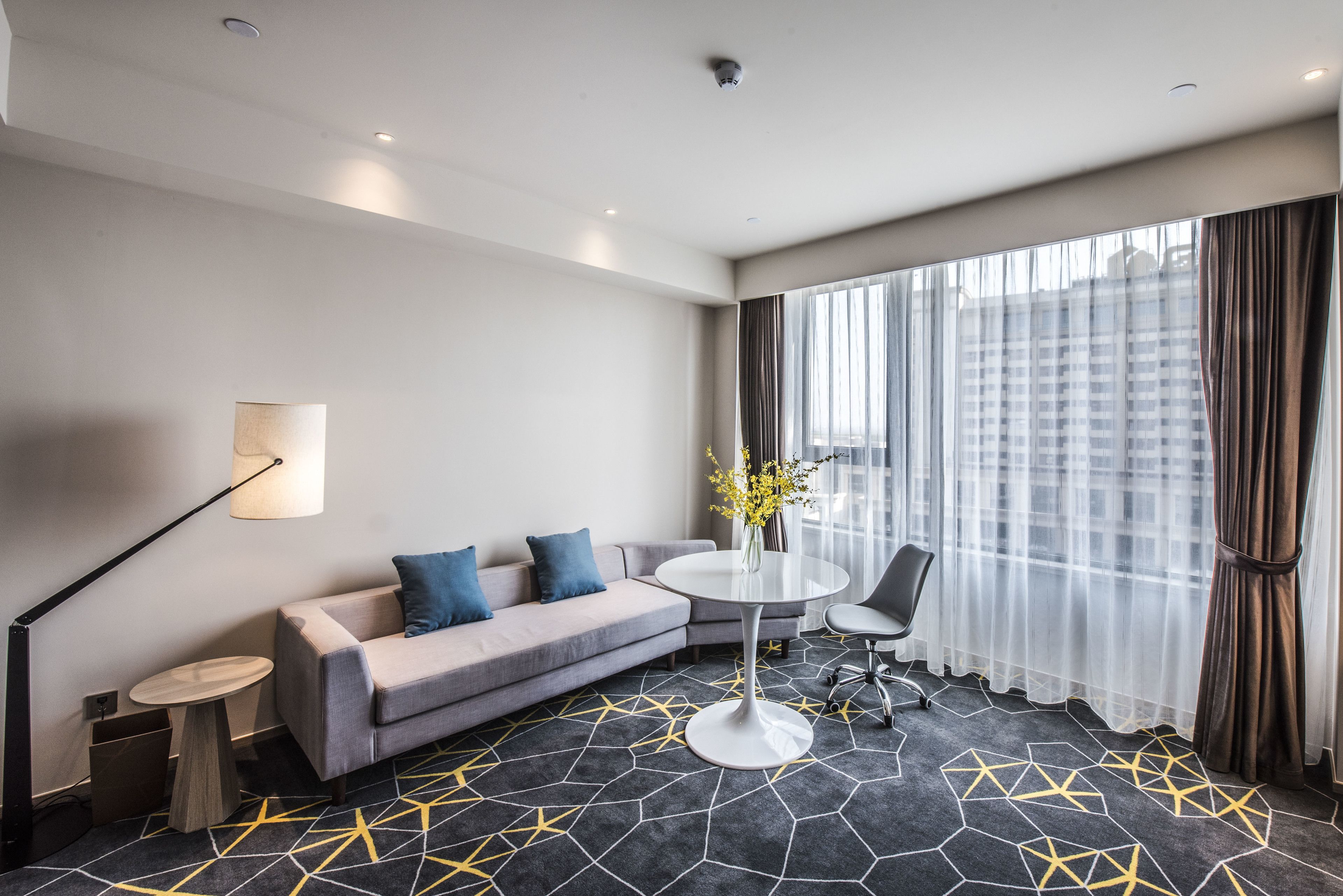 Junior Suite | 1 bedroom, desk, blackout drapes, soundproofing