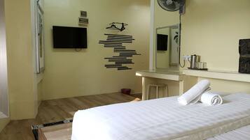 Desk, iron/ironing board, free WiFi