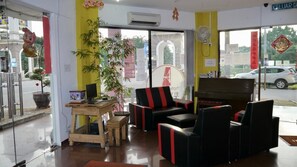 Lobby sitting area - Abby By The River (Ipoh)