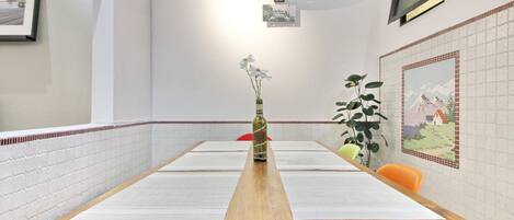 House, 3 Bedrooms | In-room dining