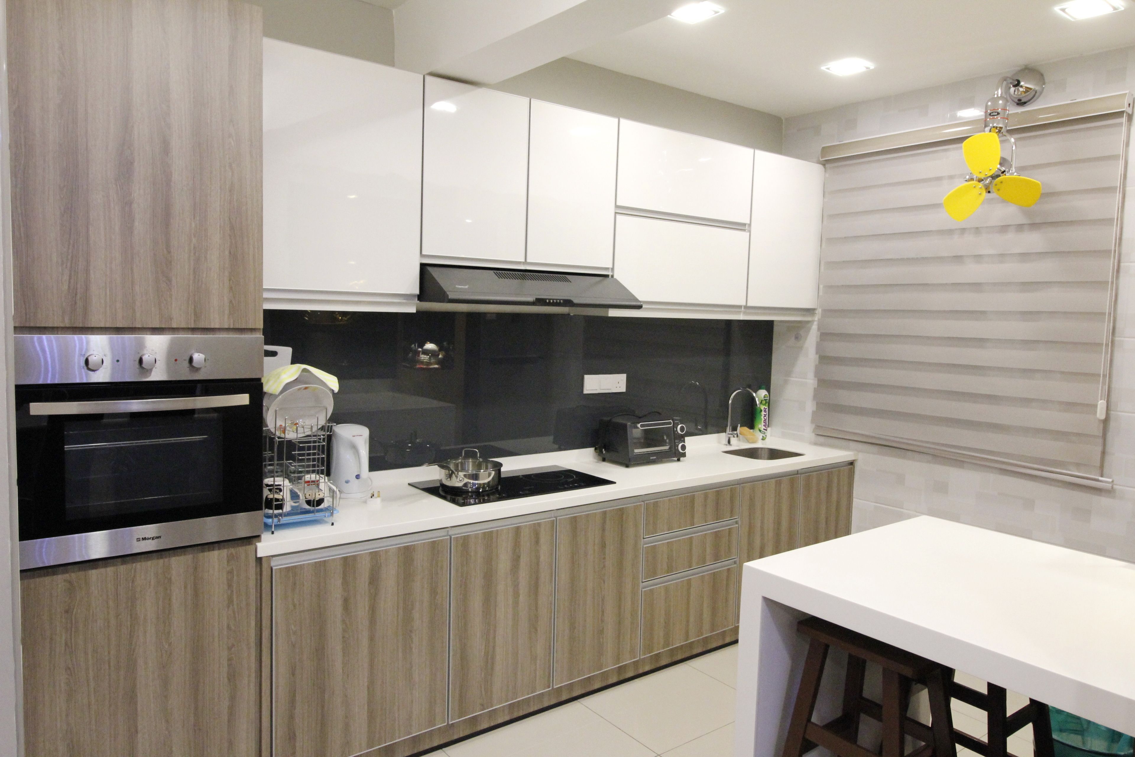 Apartment, 3 Bedrooms | Dapur kecil peribadi | Peti sejuk/penyejuk beku saiz penuh, ketuhar gelombang mikro, dapur 
