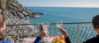 Unda de Ma Apartment with AC & Sea View Balcony