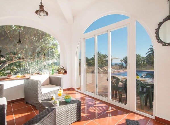 TV - Villa Garlanda - PlusHolidays (Benissa)