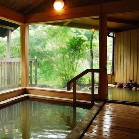 スパ. 長湯温泉 大丸旅館