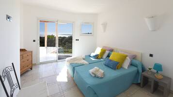 4 sovrum, strykjÀrn/strykbrÀda, gratis wi-fi och sÀngklÀder