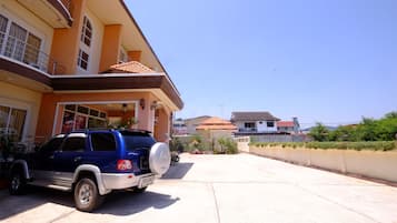 Free self parking