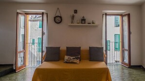 Living area - El Nin Apartment with Terrace (Vernazza)