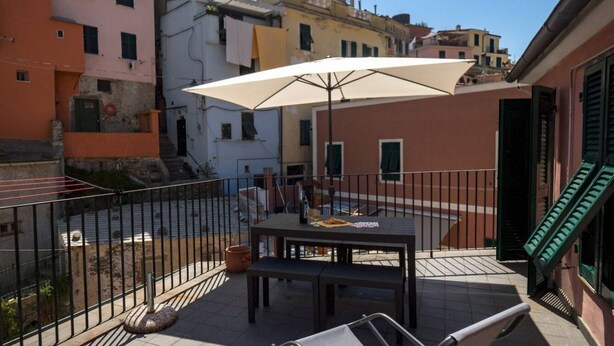 Outdoor dining - El Nin Apartment with Terrace (Vernazza)