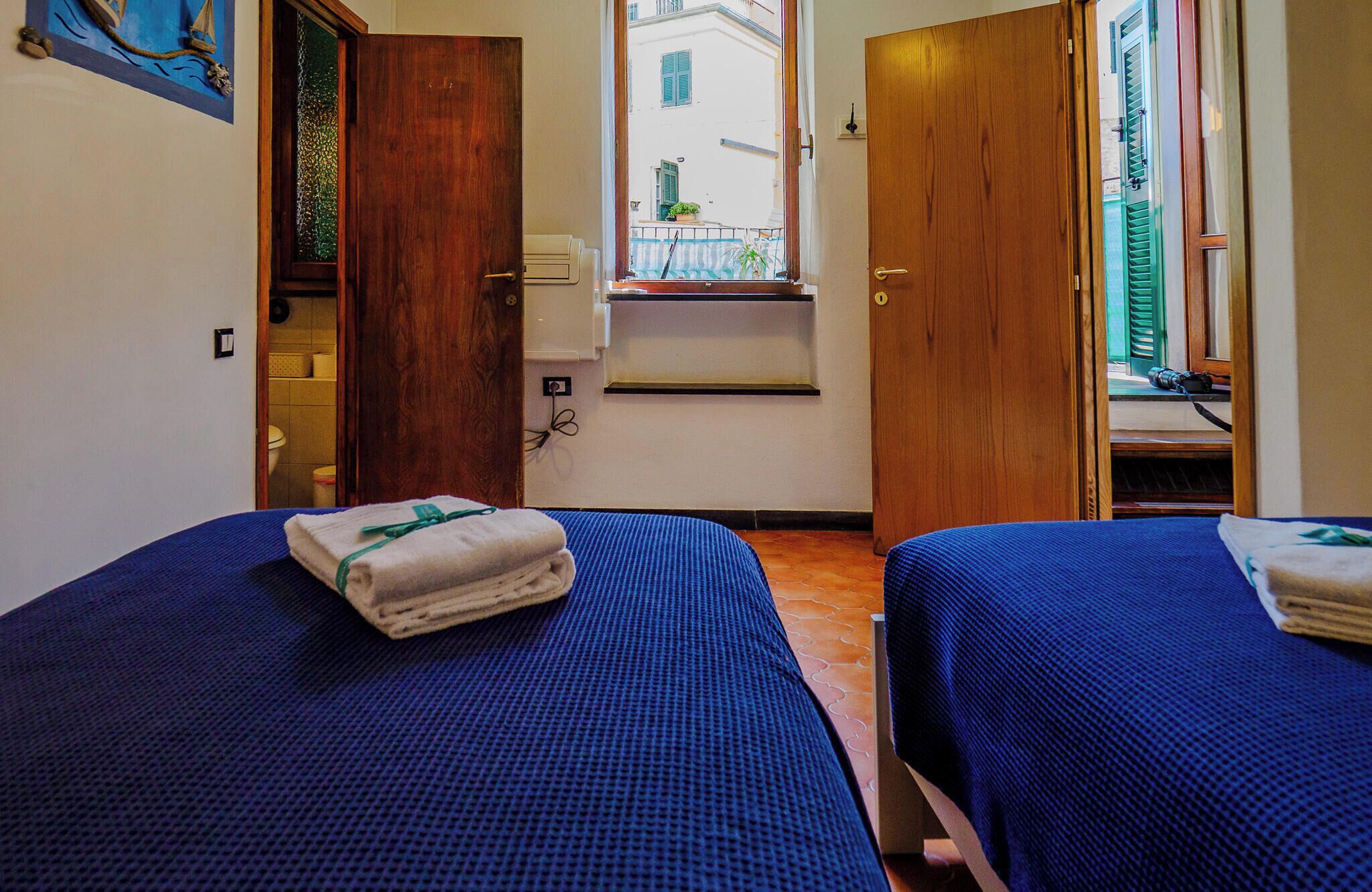 2 slaapkamers, reisbedje, gratis wifi, beddengoed