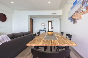 Dining - ClickSardegna Penthouse Valencia with Sea-View Terraces, Close to the Beaches (Alghero)