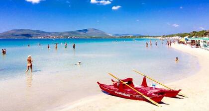 Penthouse with Spectacular Sea-View Terraces, WiFi, A/C Close to the Beaches