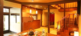 Hana Ryokan Iwatoya