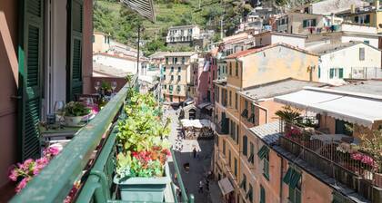 Recanissu Apartment with Balcony & AC